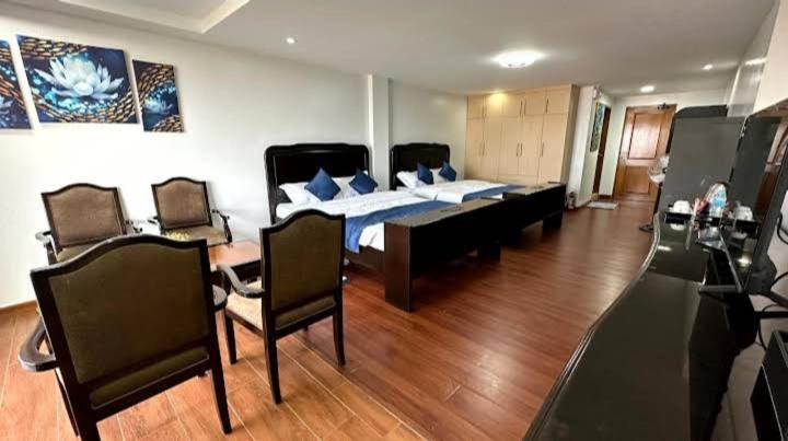 Playa Alba Beach Front And Resort San Antonio  Εξωτερικό φωτογραφία
